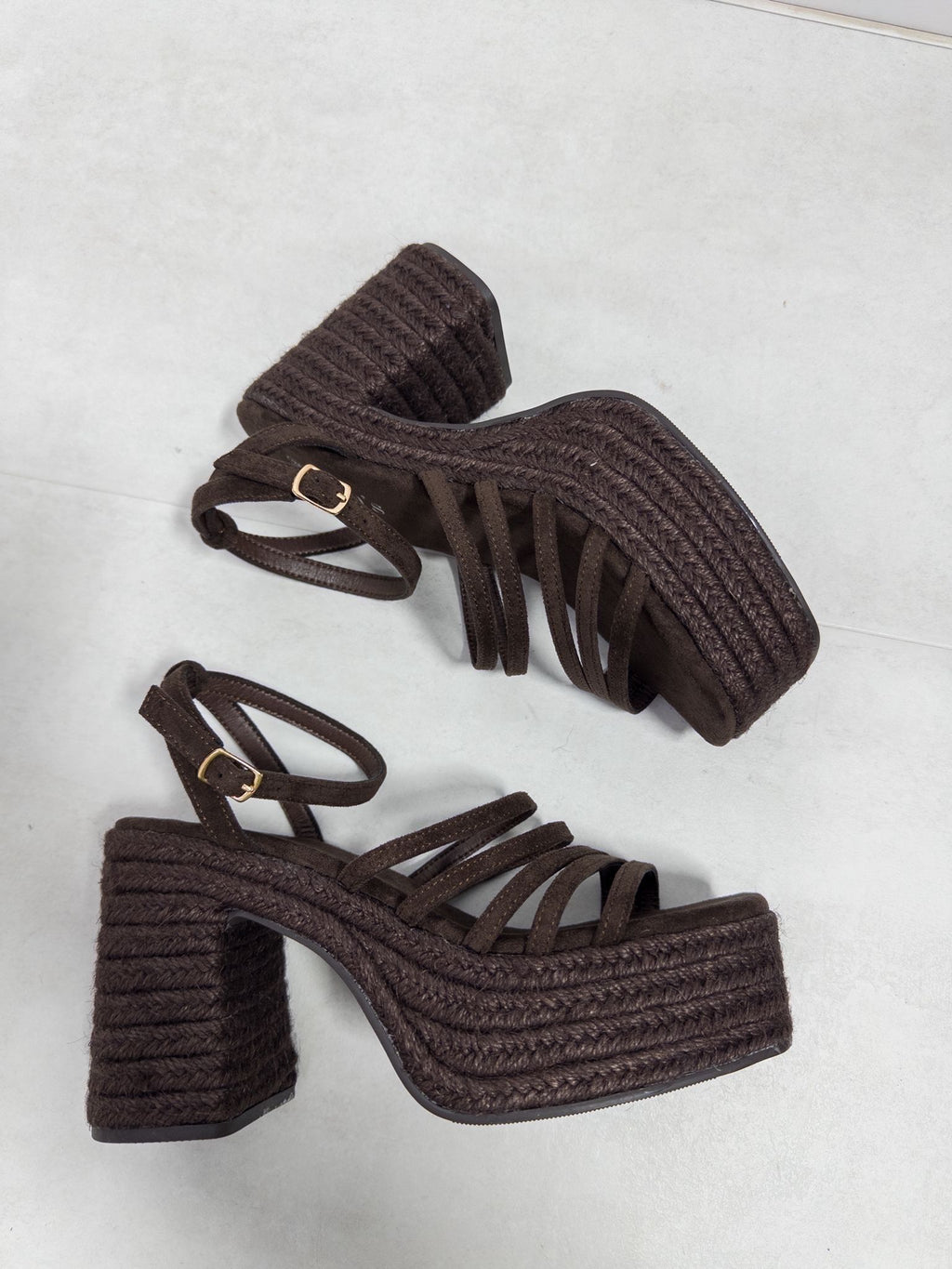 SANDALIAS PLATAFORMA TRENZADA