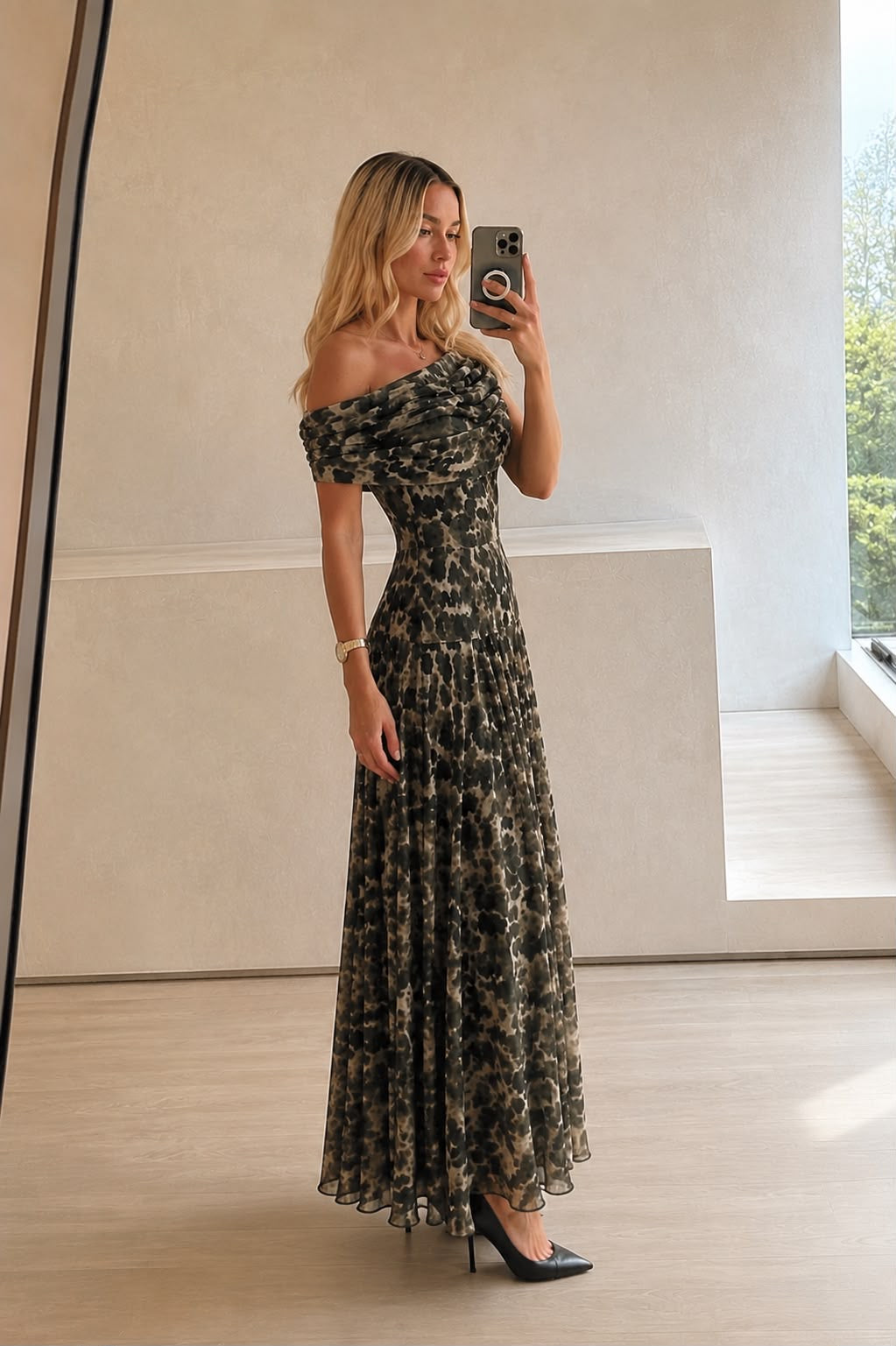 VESTIDO MILITAR DE TUL