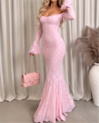 Vestido largo de encaje rosa con corte de sirena