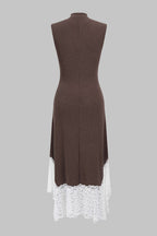 Vestido midi marrón con bajo encaje blanco
