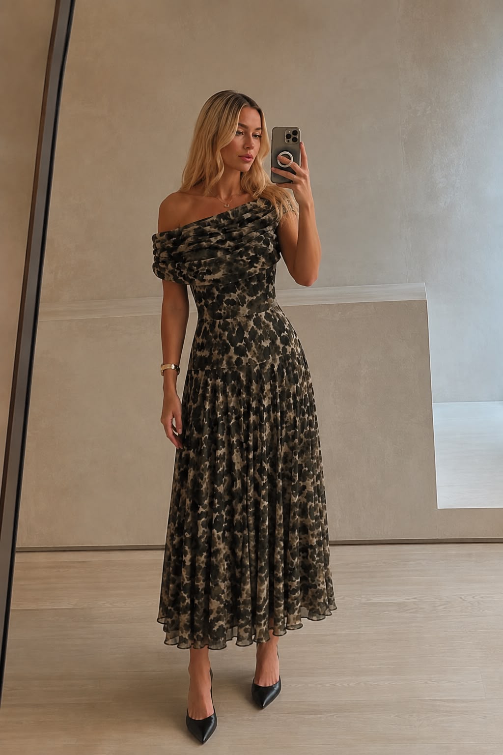 VESTIDO MILITAR DE TUL