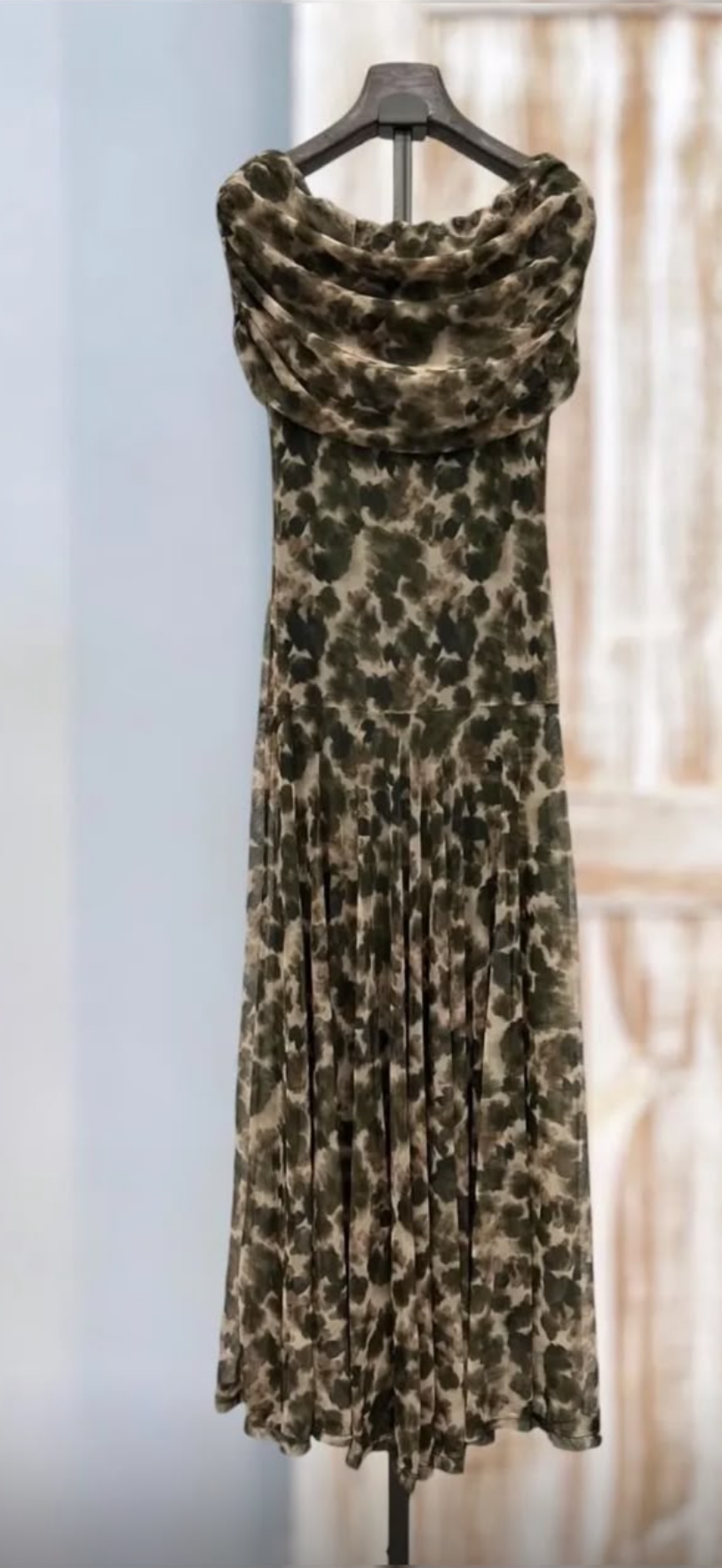 VESTIDO MILITAR DE TUL