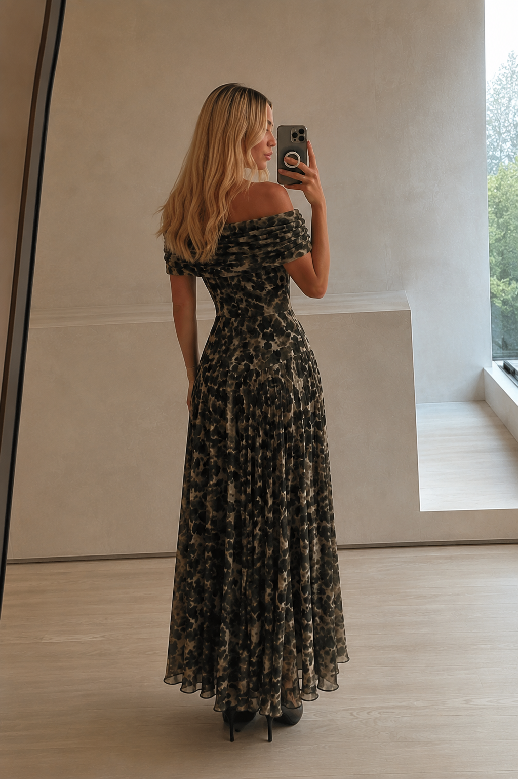 VESTIDO MILITAR DE TUL