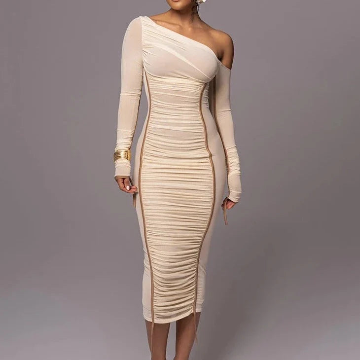 Vestido Maxi de Cuello Diagonal