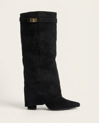 MONTLEIGH — Botas Efecto Ante con Detalle Dorado