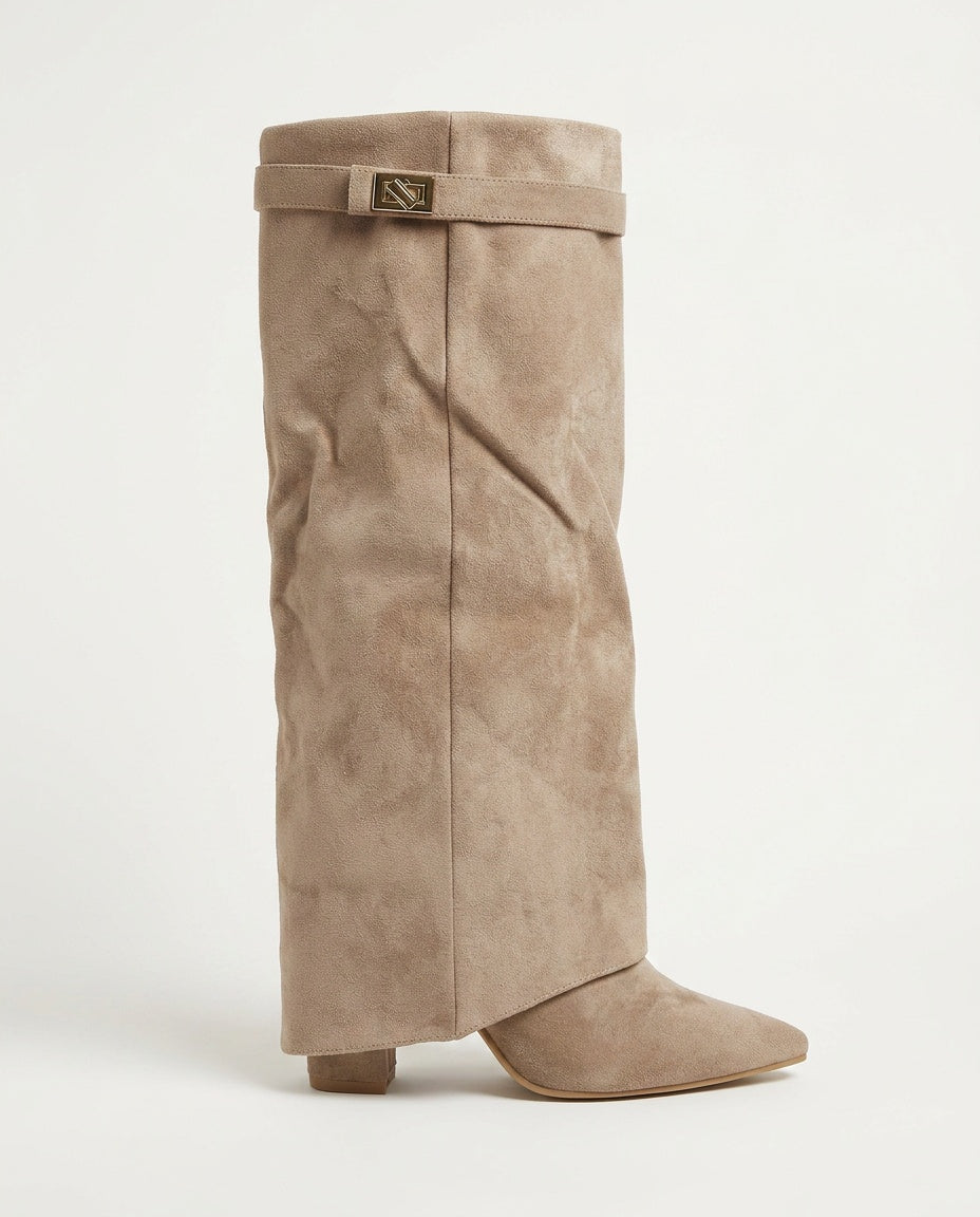 MONTLEIGH — Botas Efecto Ante con Detalle Dorado