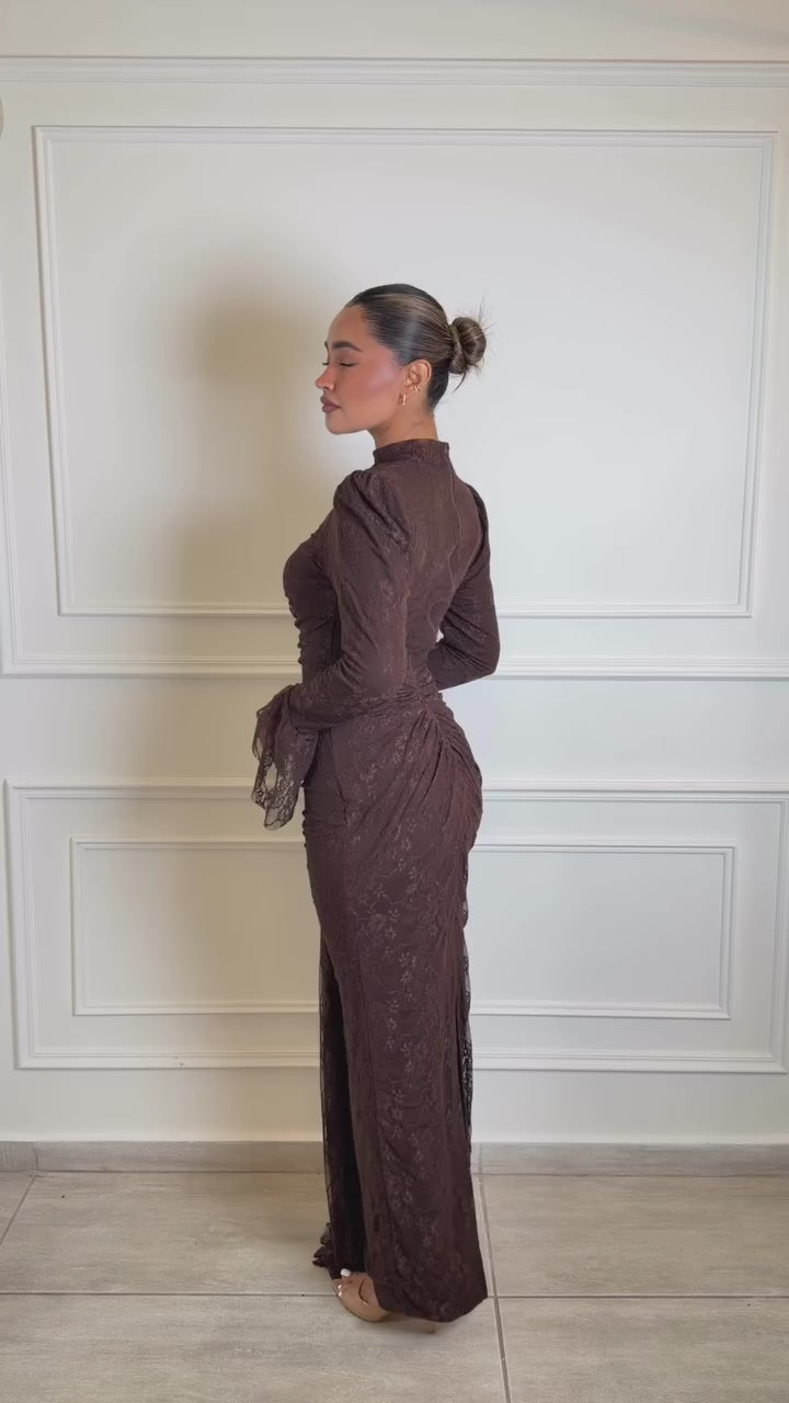 Vestido Victoria de encaje ajustado