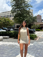Fabiola Vestido mini con fruncido y espalda abierta