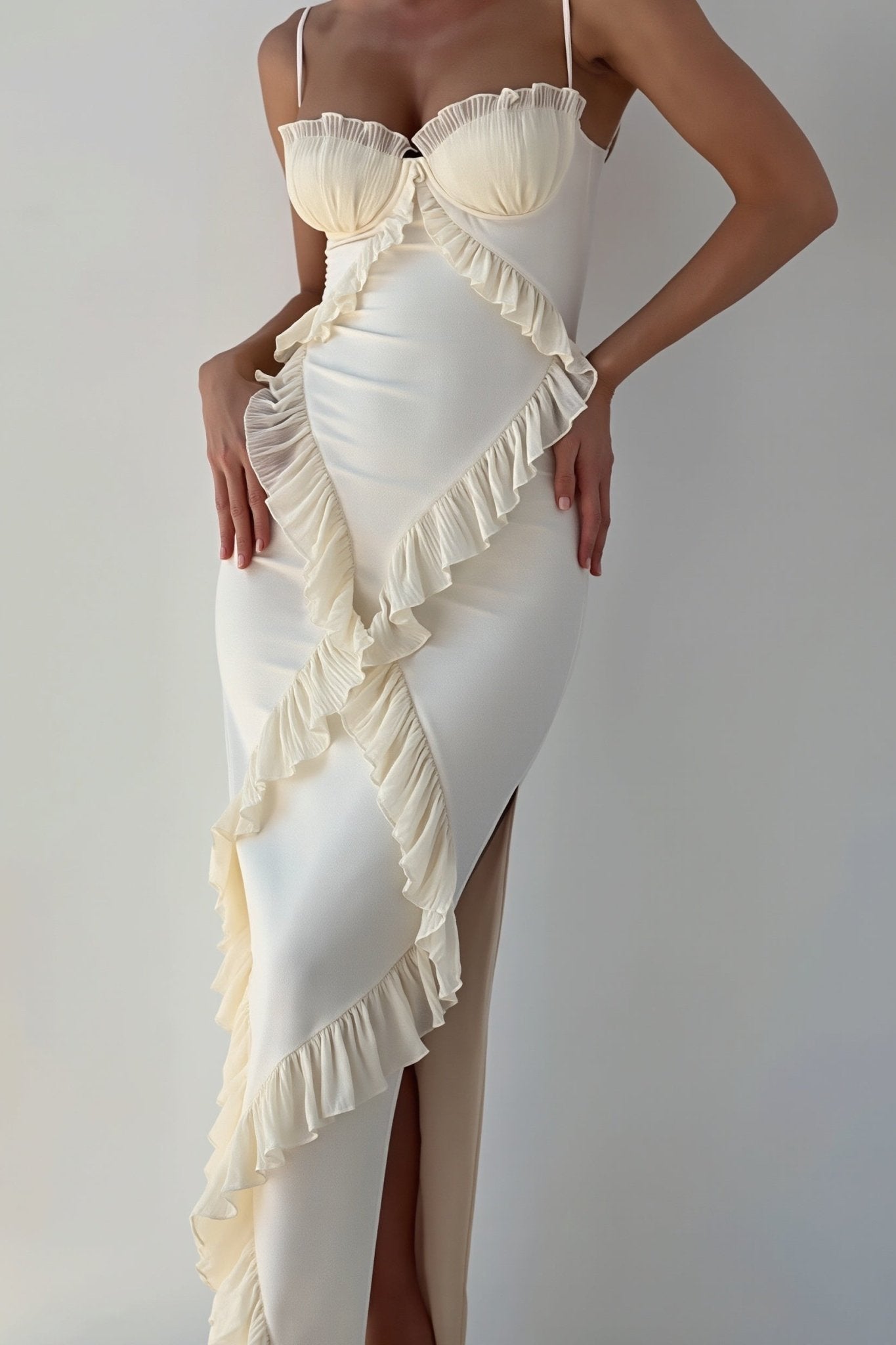 Vestido maxi Heyla de encaje con volantes