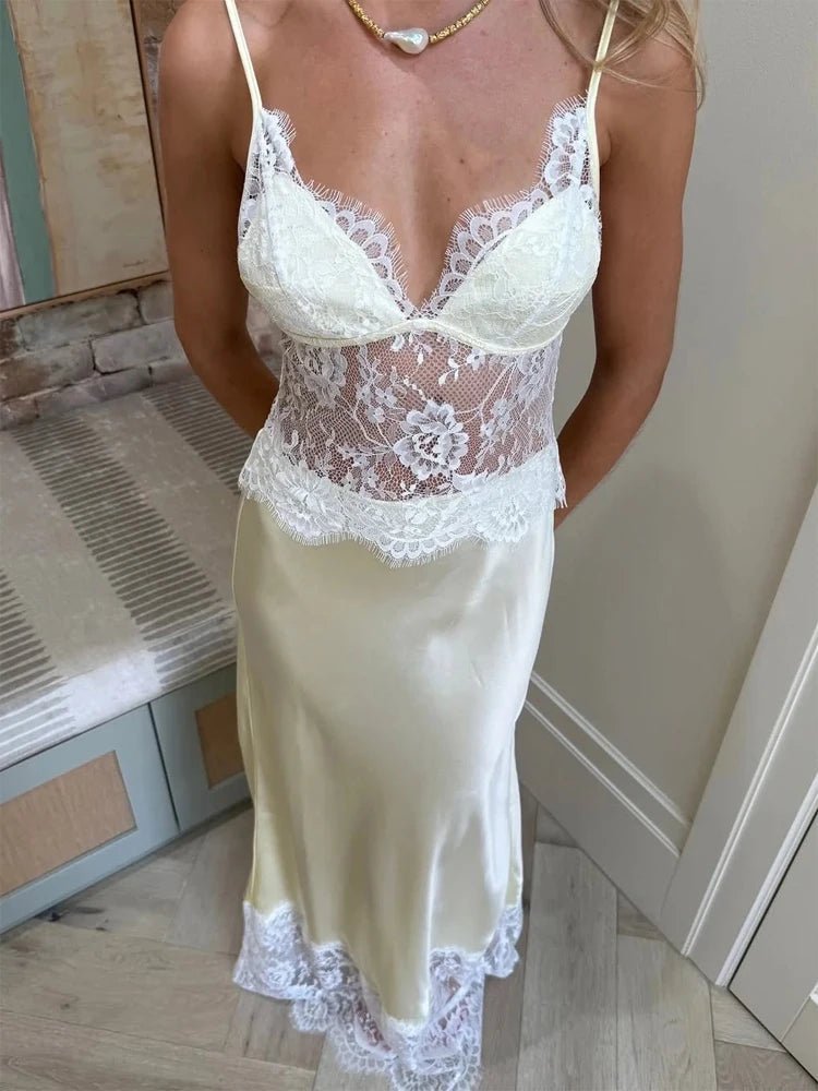 Vestido Lara de satén con encaje y hombros descubiertos