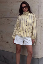 Chaqueta Gaby con cuello alto y rayas
